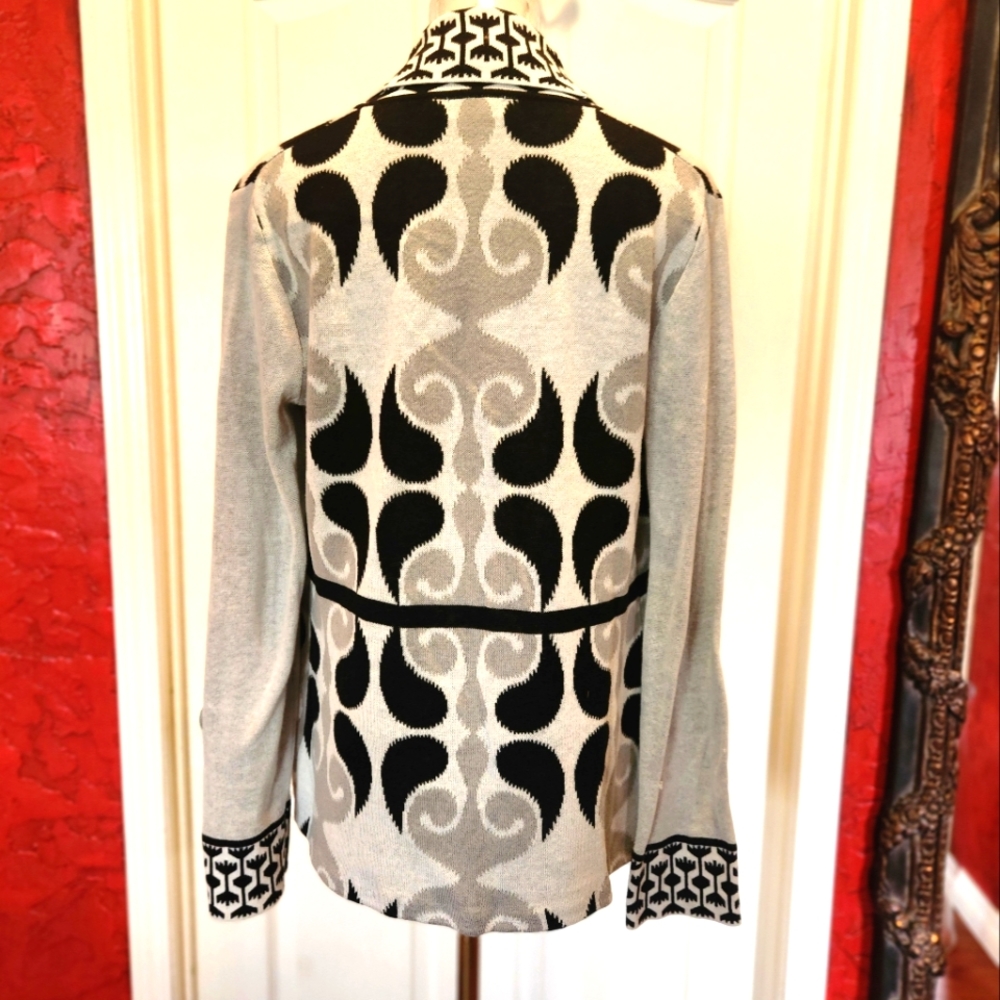 Neve Cardigan - Picture 3 of 6